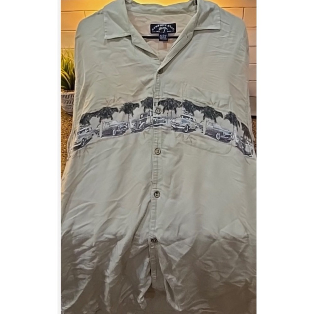 newport‎ blue beige button up with palm trees large